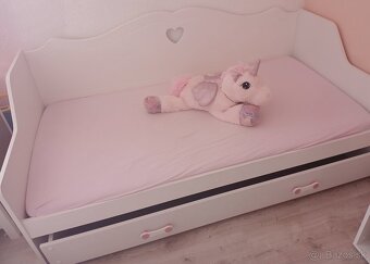 Drevená posteĺ pre princeznú - 2