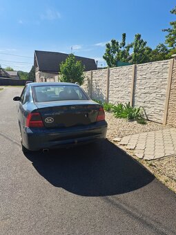 Predám opel vectra B - 2