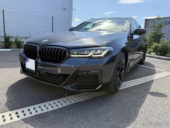 BMW rad 5 Touring 530d xDrive Mpaket LED+ 360 cam Webasto - 2