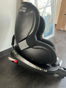 Autosedacka Britax Römer Dualfix 2 R 1 18 – Cosmos Black - 2