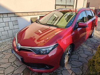 Toyota Auris - 2