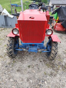 Predám malotraktor 4x4 - 2