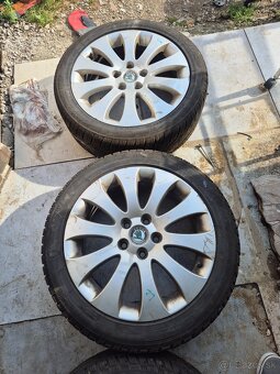 Skoda elektrony 5×112 R17 - 2