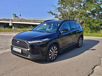 Toyota Corolla Cross 2.0 Hybrid Executive 4x4 • Záruka • - 2