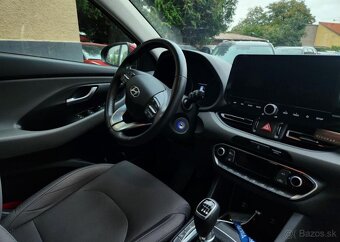 Hyundai i30 1.5-V ZÁRUCE-1.MAJ-NAVI-KAMERA - 2
