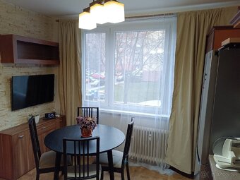 Predam 1 izbovy byt v Prievidzi rezervovany - 2