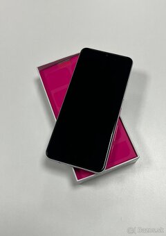 T Phone 2 6/128GB - 2