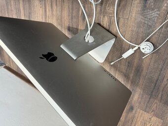 Monitor Apple Cinema Display 27” - 2