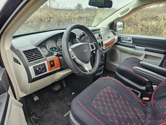 Rozpredám Chrysler voyager 2,8crdi RT model - 2