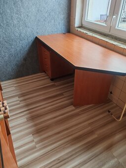 Kancelarsky nábytok - 2