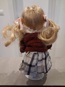 Predám porcelánovú bábiku - 2