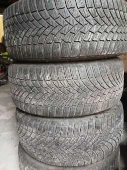 Elektrony bmw 17  225/45 R17 - 2