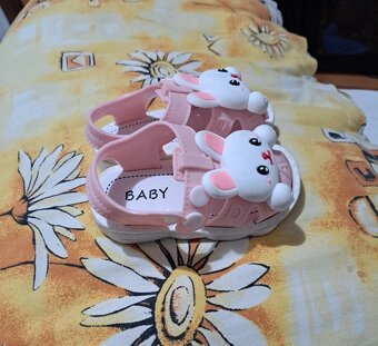 Dievčenské sandále na leto - 2