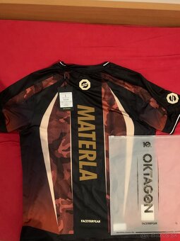 Oktagon tricko Materla - 2