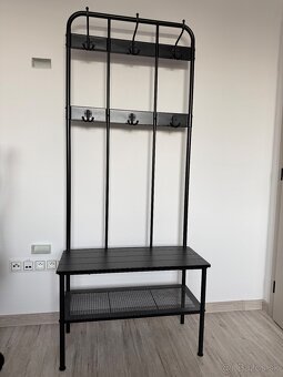Vešiak na kabáty - 2