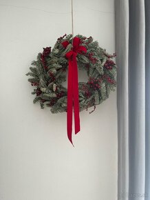Vianočný veniec na dvere z neopadavej čečinky Nobellis - 2