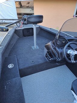 MOTOROVÝ ČLN BREMA 450 V PRO.AKCIA - 2
