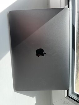 MacBook Pro 13,3" M1 ako nový - 2
