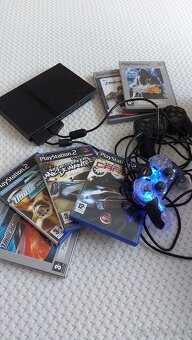 Predám PS2 Slim - 2