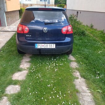 Volkswagen Golf 5 1.4 benzín - 2