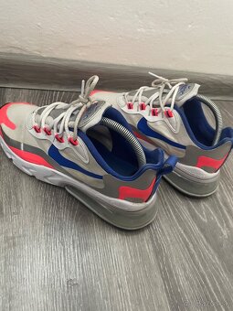 nike react 270 - 2