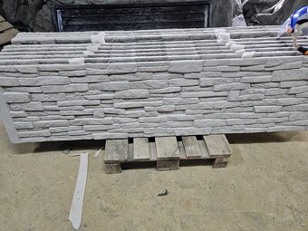 Betonovy plot - 2