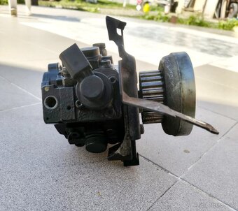Vysokotlakove čerpadlo na audi - 2