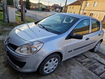 Clio 1.5dci, rok 2009, TK a EK do 10/2026, bez korózie - 2