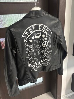 Dievčenská kozenkova bunda v. 146 cm - 2