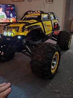 Traxxas Summit 1/8 XL MAXX verzia - 2