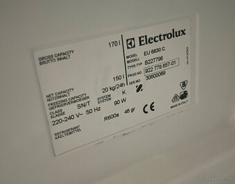 Predam plne funkčnu staršiu mrazničku Elektrolux - 2