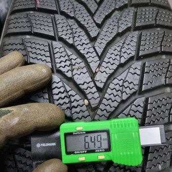 Zimné pneumatiky 225/60 R17 NEXEN - 2