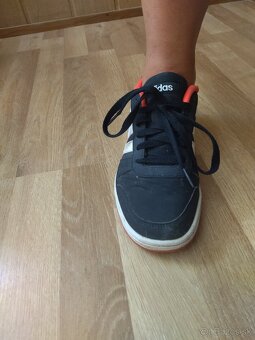 Tenisky Adidas  12€ - 2
