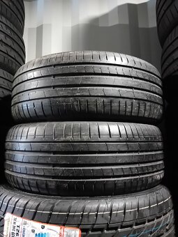 2x Pirelli Pzero 225/45R19 96W RunFlat - 2