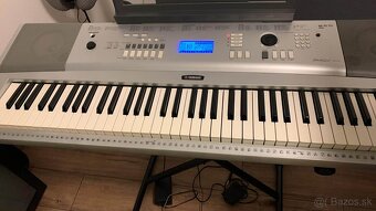 Keyboard / elektrický klavír - 2