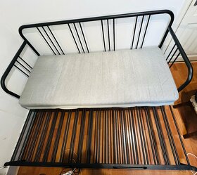 Rozkladacia postel s 2 matracmi - 2