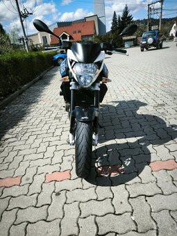 Aprilia SL 750 Shiver - 2