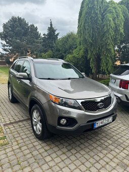 KIA Sorento AWD - 2