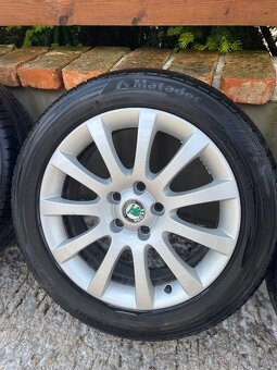 Predám hliníkové disky s letnými pneu na Škoda YETI R17 - 2