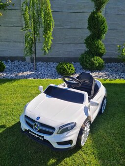 Mercedes AMG GLA45 - 2