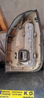 Opel zafira A zadné.Ľ svetlo. - 2