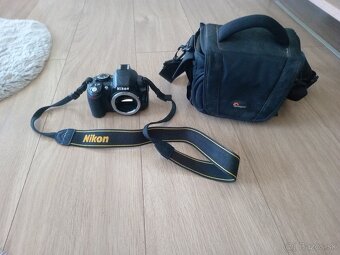 Zrkadlovka nikon - 2