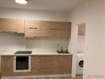 PRENÁJOM 1,5 IZB BYT s LOGGIOU, STARÉ MESTO - 2