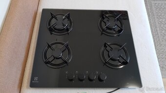 Predám plynovú varnú dosku Electrolux - 2