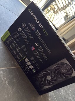 MSI GeForce RTX 4070 GAMING X SLIM 12G - 2