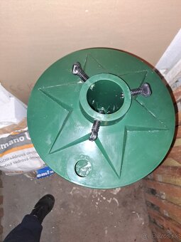 Stojan pod vianočný stromček - 2