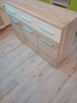 Komoda - 2