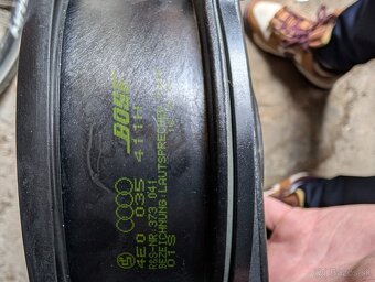 Reproduktory bose Audi A8 d3 - 2