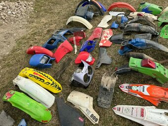 Predám plasty na moto - 2