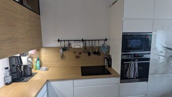 VIVAREAL NOVOSTAVBA veľký 2 izb. byt, výmera 59 m2, lógg - 2